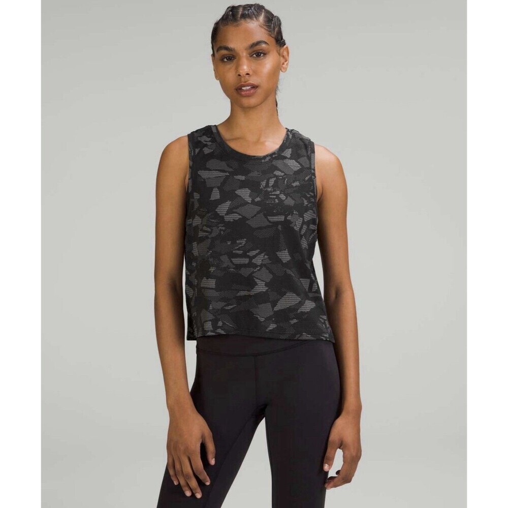 Lululemon 8 Train to Be Crop Tank Top Mosaic Multiply Black / Gull Grey W1DMCS